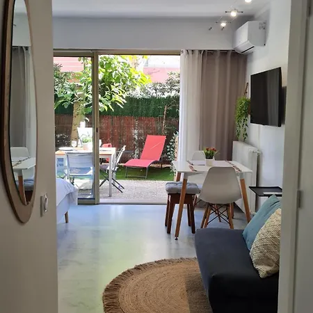 Sun-beach Avec Parking Et Jardin - 500m Des Plages De Juan Les Pins Антиб
